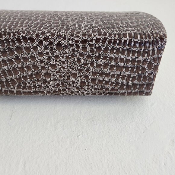 Croc embossed light brown/gold frame snap closure bag - Picture 4 of 11